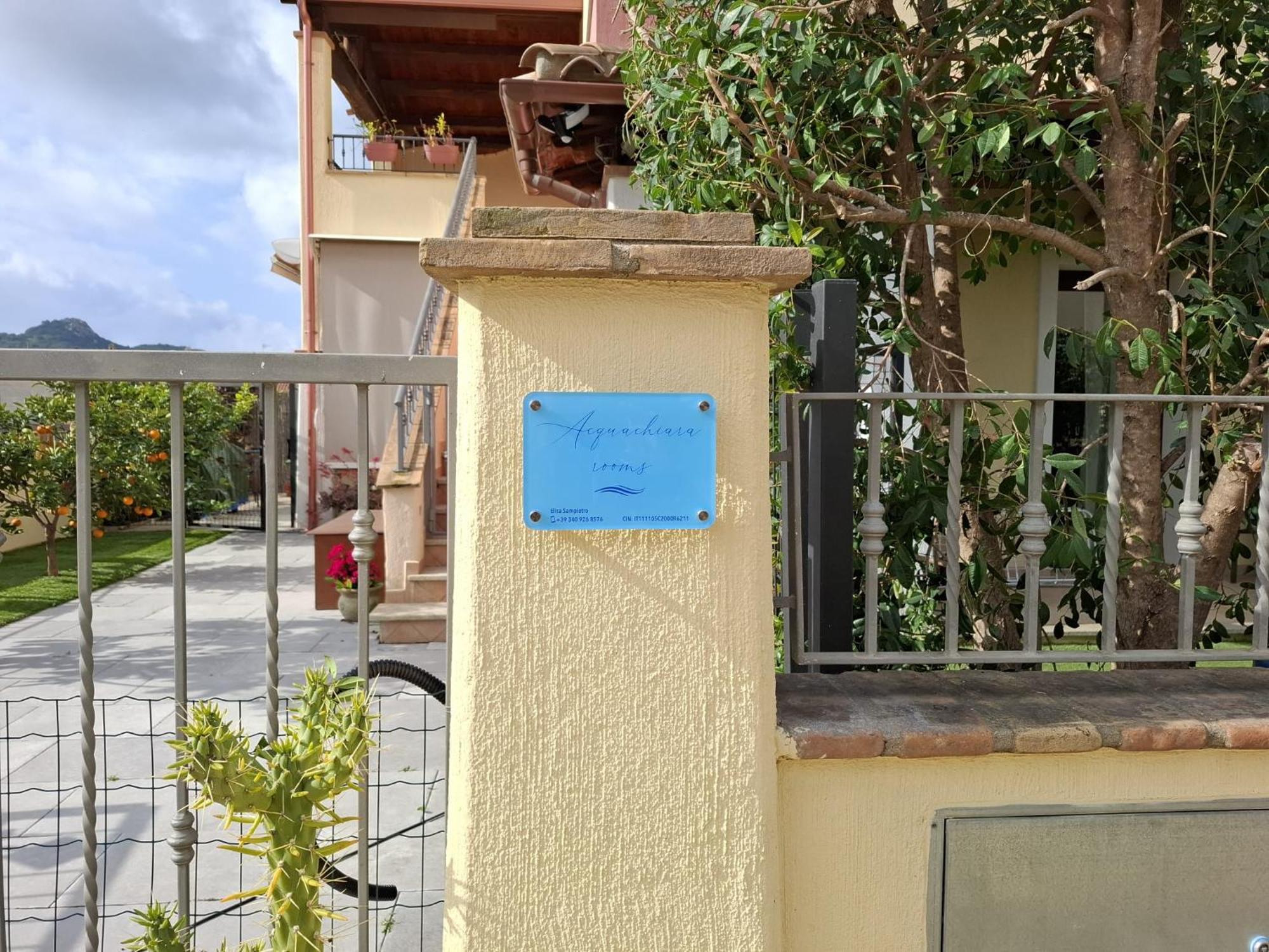 Acquachiara Rooms Villasimius Exterior foto